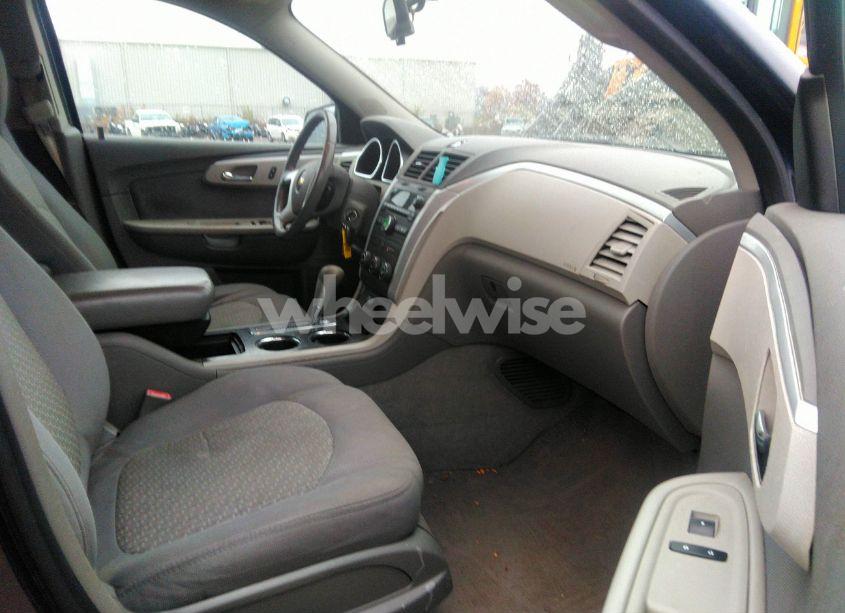 Photo 5 of 2012 Chevrolet Traverse LS (VIN 1GNKVFEDXCJ159610)