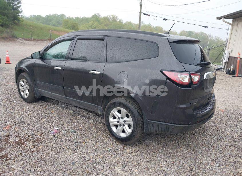 Photo 3 of 2015 Chevrolet Traverse LS (VIN 1GNKVFEDXFJ182227)