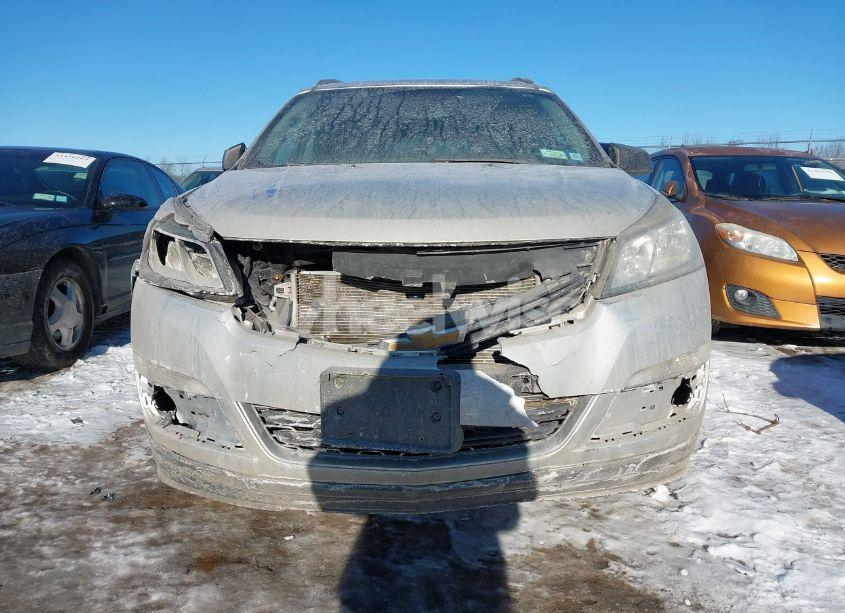 Photo 12 of 2016 Chevrolet Traverse LS (VIN 1GNKVFEDXGJ188157)