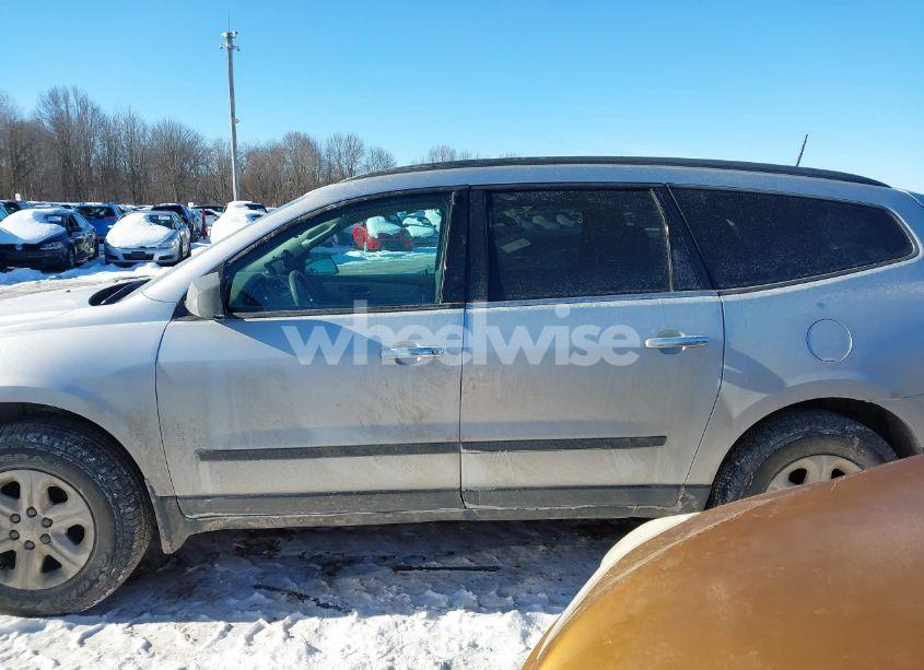 Photo 14 of 2016 Chevrolet Traverse LS (VIN 1GNKVFEDXGJ188157)