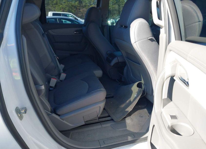 Photo 8 of 2016 Chevrolet Traverse LS (VIN 1GNKVFEDXGJ295130)