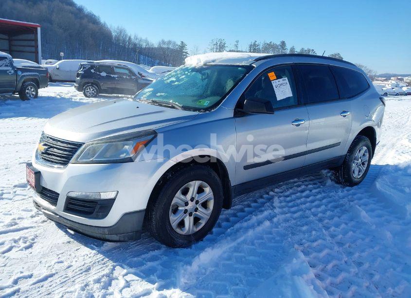 Photo 2 of 2013 Chevrolet Traverse LS (VIN 1GNKVFKD1DJ104162)