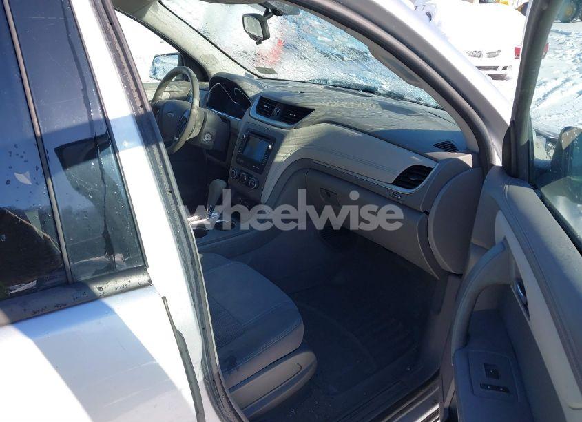 Photo 5 of 2013 Chevrolet Traverse LS (VIN 1GNKVFKD1DJ104162)