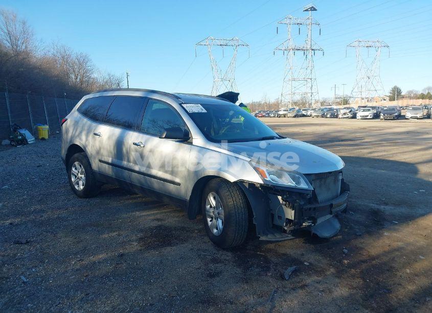 2015 Chevrolet Traverse LS (VIN 1GNKVFKD1FJ182279) main photo