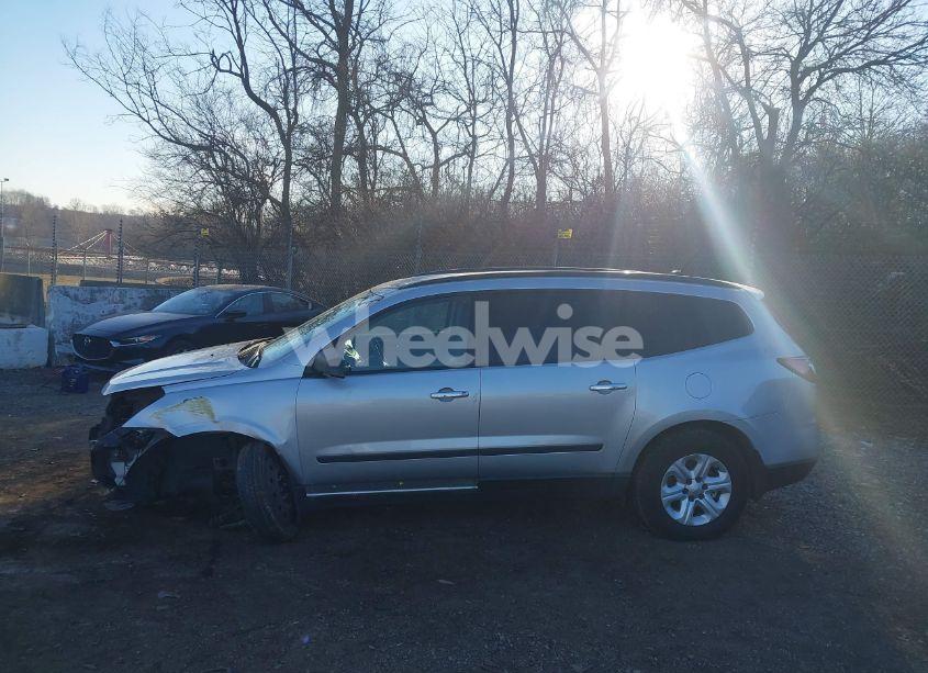 Photo 14 of 2015 Chevrolet Traverse LS (VIN 1GNKVFKD1FJ182279)
