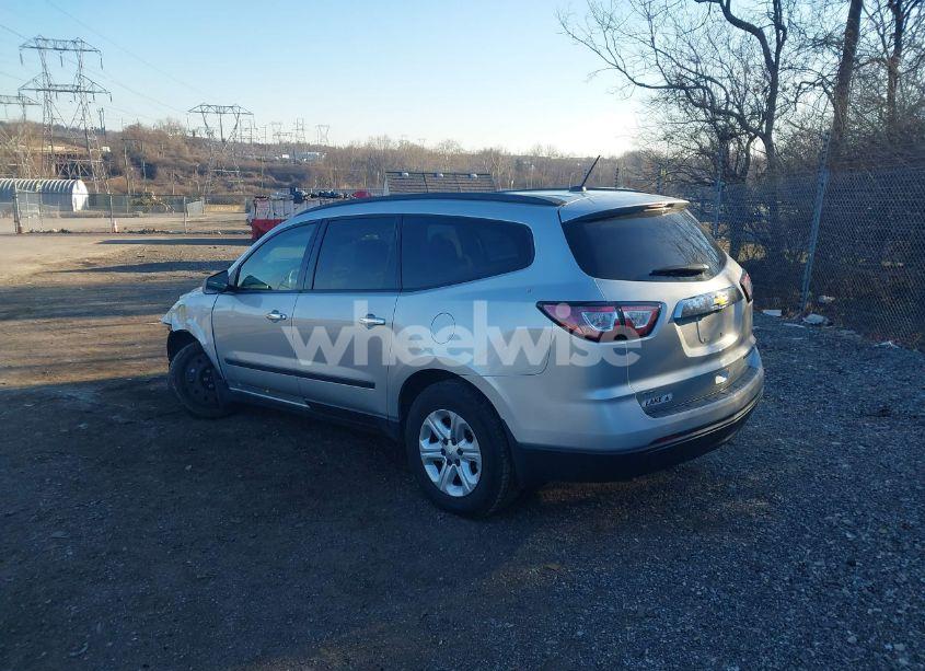Photo 3 of 2015 Chevrolet Traverse LS (VIN 1GNKVFKD1FJ182279)