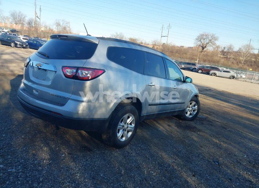 Photo 4 of 2015 Chevrolet Traverse LS (VIN 1GNKVFKD1FJ182279)