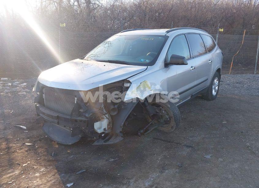 Photo 6 of 2015 Chevrolet Traverse LS (VIN 1GNKVFKD1FJ182279)