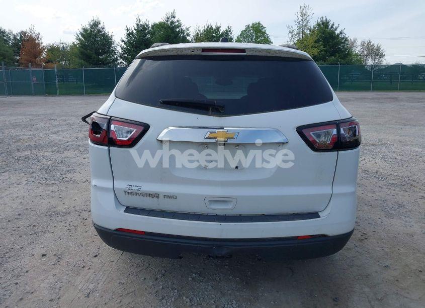 Photo 16 of 2017 Chevrolet Traverse LS (VIN 1GNKVFKD1HJ253256)