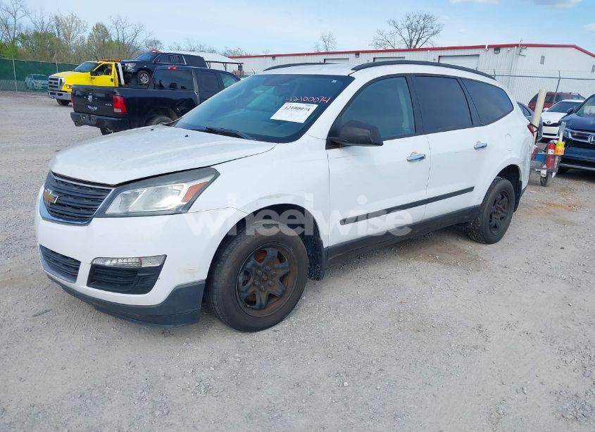 Photo 2 of 2017 Chevrolet Traverse LS (VIN 1GNKVFKD1HJ253256)