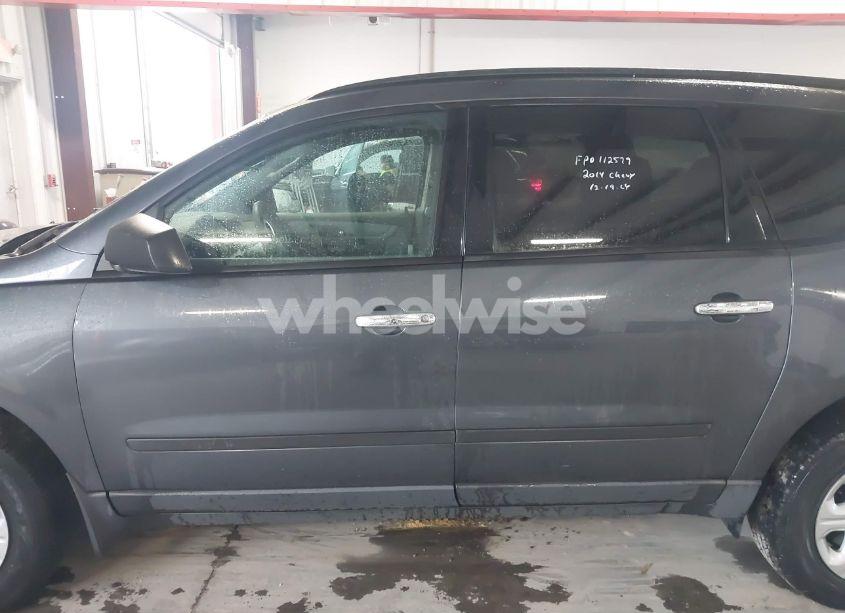 Photo 14 of 2014 Chevrolet Traverse LS (VIN 1GNKVFKD2EJ234985)