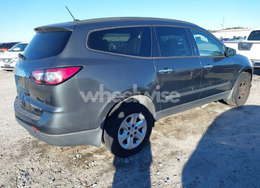 Photo 4 of 2014 Chevrolet Traverse LS (VIN 1GNKVFKD2EJ234985)