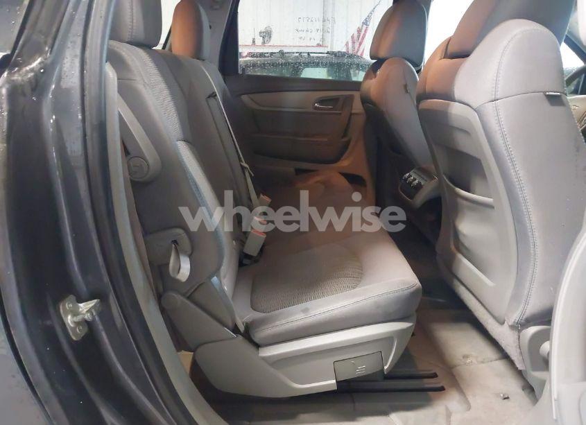 Photo 8 of 2014 Chevrolet Traverse LS (VIN 1GNKVFKD2EJ234985)