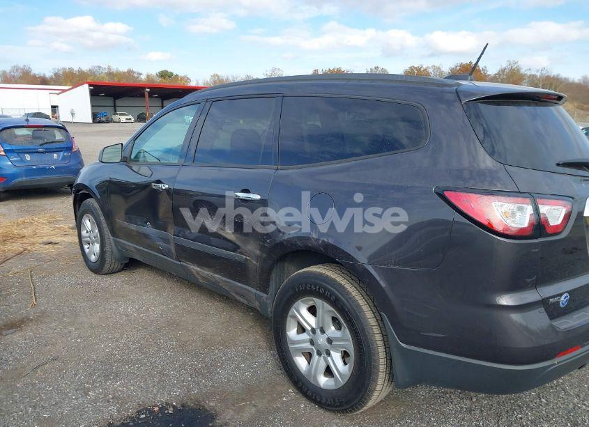 Photo 3 of 2016 Chevrolet Traverse LS (VIN 1GNKVFKD2GJ202525)