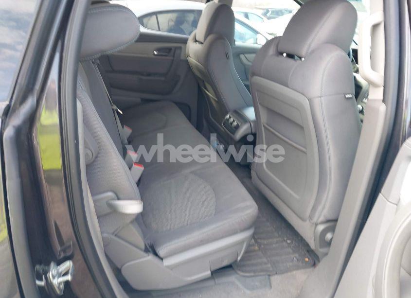 Photo 8 of 2016 Chevrolet Traverse LS (VIN 1GNKVFKD2GJ202525)