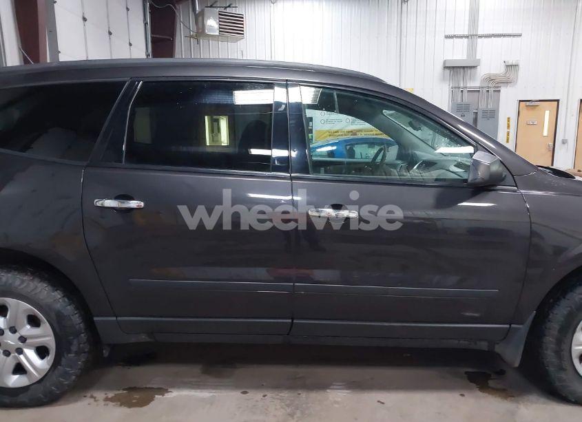 Photo 13 of 2014 Chevrolet Traverse LS (VIN 1GNKVFKD3EJ302341)