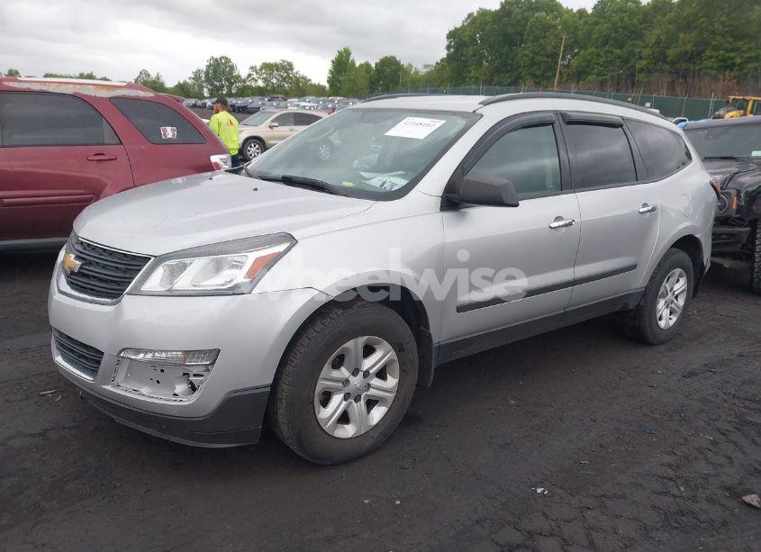 Photo 2 of 2017 Chevrolet Traverse LS (VIN 1GNKVFKD3HJ353567)