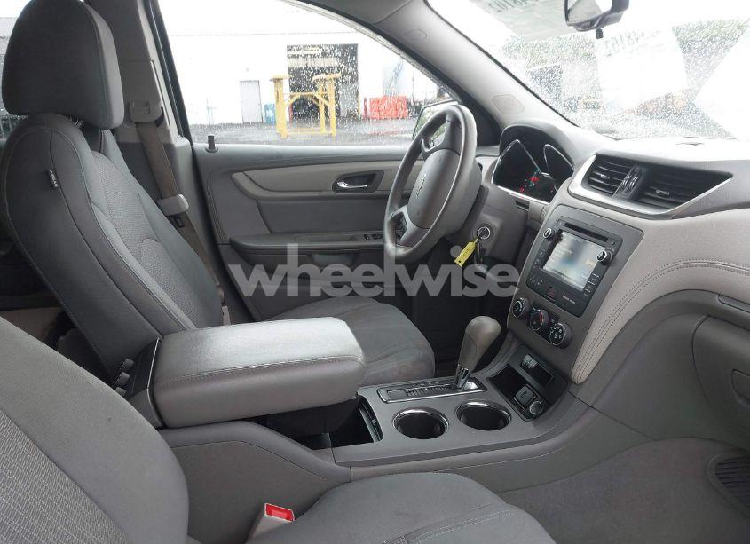 Photo 5 of 2017 Chevrolet Traverse LS (VIN 1GNKVFKD3HJ353567)