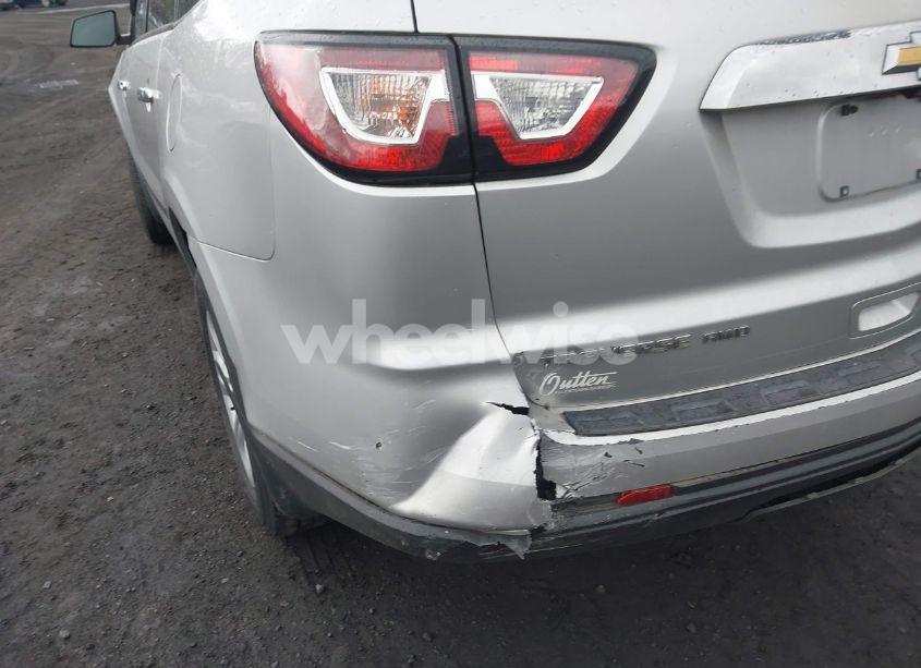 Photo 6 of 2017 Chevrolet Traverse LS (VIN 1GNKVFKD3HJ353567)