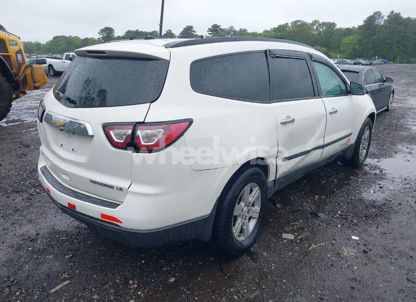 Photo 6 of 2013 Chevrolet Traverse LS (VIN 1GNKVFKD4DJ103121)