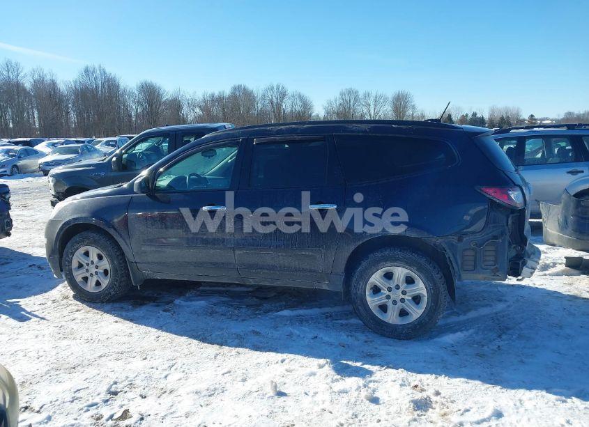 Photo 15 of 2017 Chevrolet Traverse LS (VIN 1GNKVFKD4HJ248861)