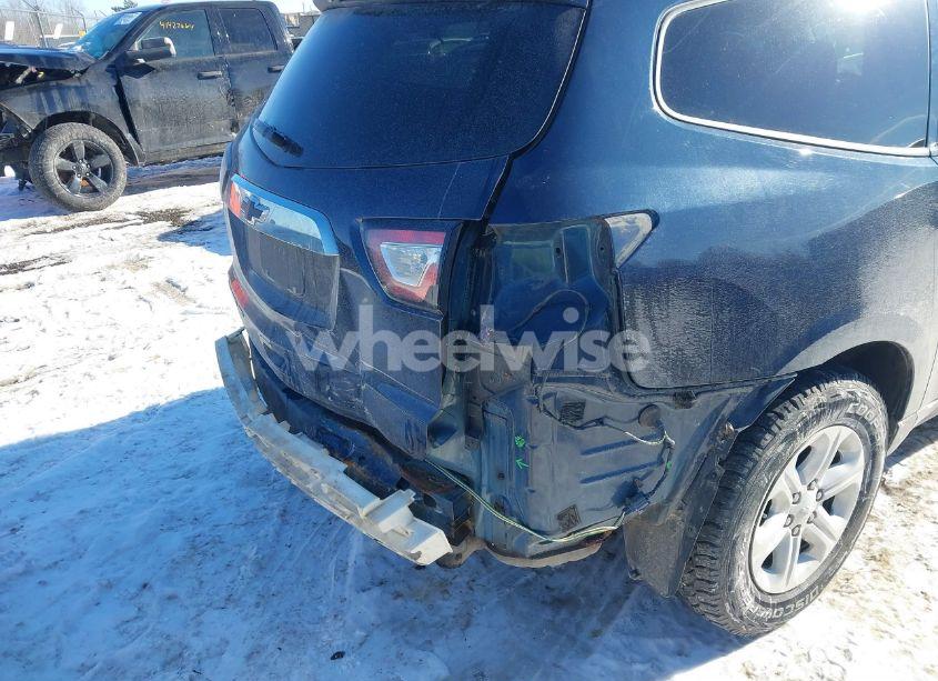 Photo 6 of 2017 Chevrolet Traverse LS (VIN 1GNKVFKD4HJ248861)