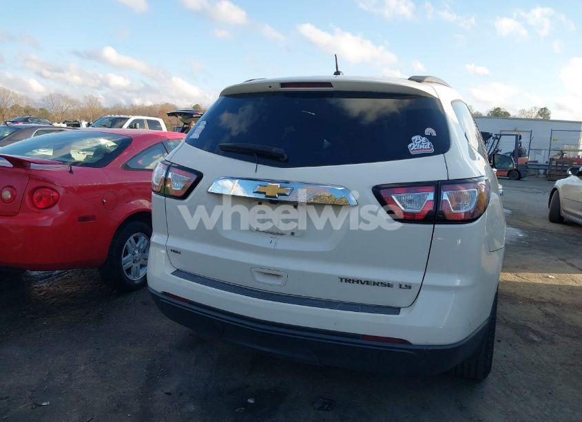 Photo 16 of 2015 Chevrolet Traverse LS (VIN 1GNKVFKD5FJ221181)