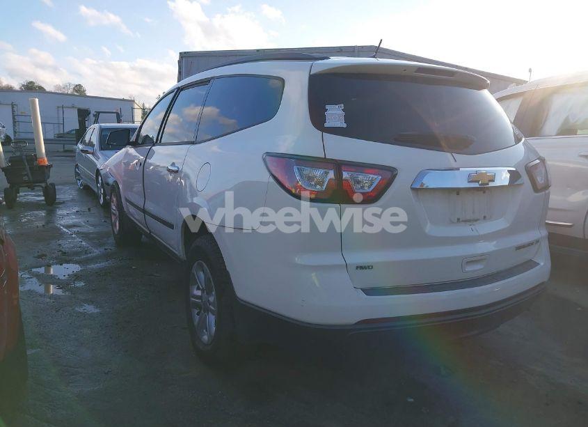Photo 3 of 2015 Chevrolet Traverse LS (VIN 1GNKVFKD5FJ221181)