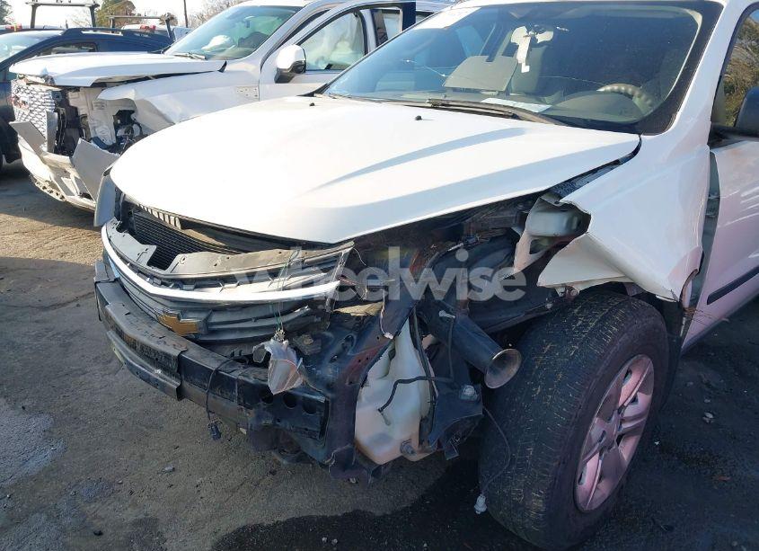 Photo 6 of 2015 Chevrolet Traverse LS (VIN 1GNKVFKD5FJ221181)