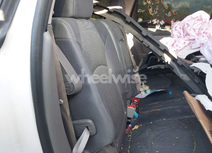 Photo 8 of 2015 Chevrolet Traverse LS (VIN 1GNKVFKD5FJ221181)