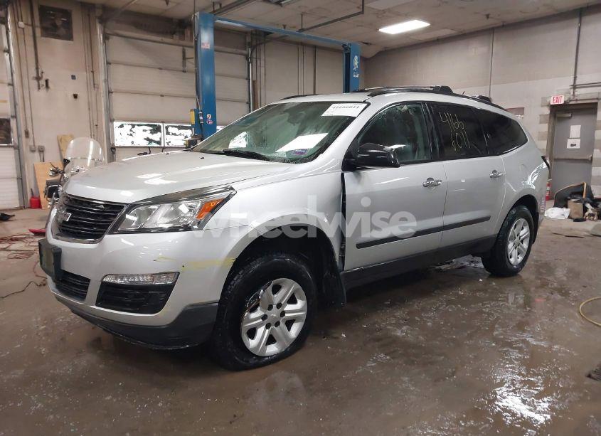 Photo 2 of 2013 Chevrolet Traverse LS (VIN 1GNKVFKD7DJ138235)