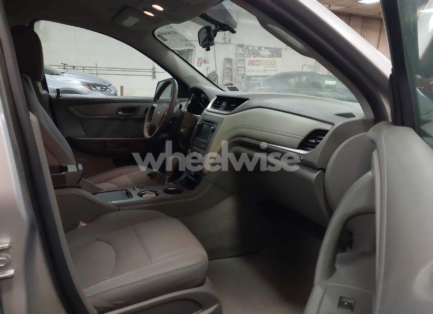 Photo 5 of 2013 Chevrolet Traverse LS (VIN 1GNKVFKD7DJ138235)