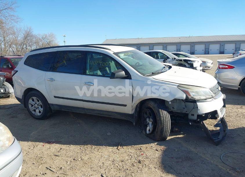 Photo 13 of 2015 Chevrolet Traverse LS (VIN 1GNKVFKD7FJ311321)