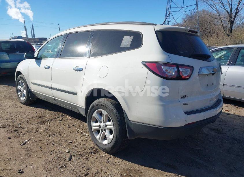 Photo 3 of 2015 Chevrolet Traverse LS (VIN 1GNKVFKD7FJ311321)