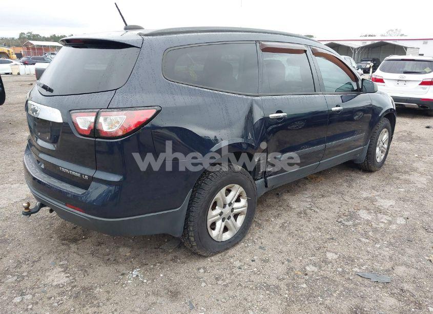 Photo 4 of 2016 Chevrolet Traverse LS (VIN 1GNKVFKD7GJ133296)