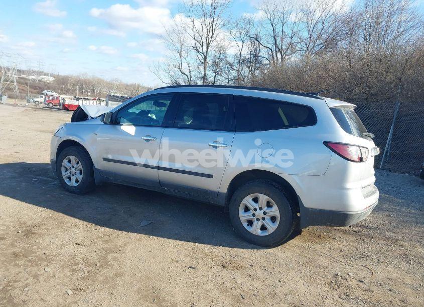 Photo 3 of 2017 Chevrolet Traverse LS (VIN 1GNKVFKD7HJ185786)