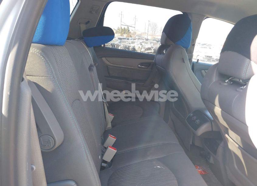 Photo 8 of 2017 Chevrolet Traverse LS (VIN 1GNKVFKD7HJ185786)