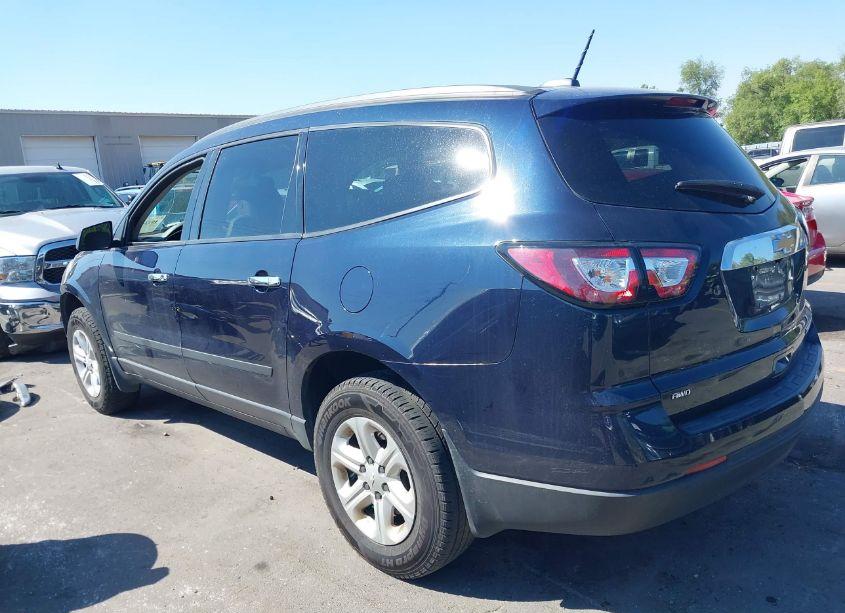 Photo 3 of 2016 Chevrolet Traverse LS (VIN 1GNKVFKD9GJ136720)