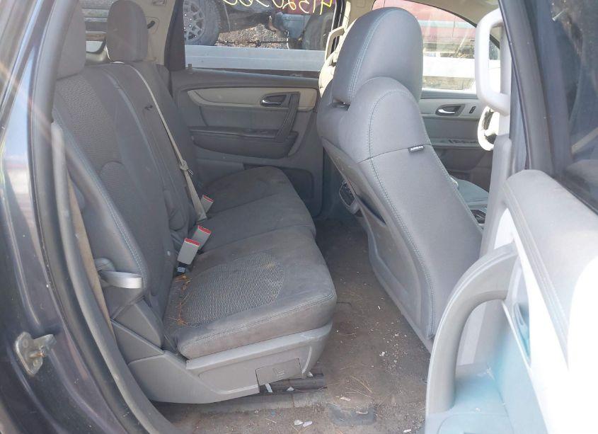 Photo 8 of 2014 Chevrolet Traverse LS (VIN 1GNKVFKDXEJ180948)