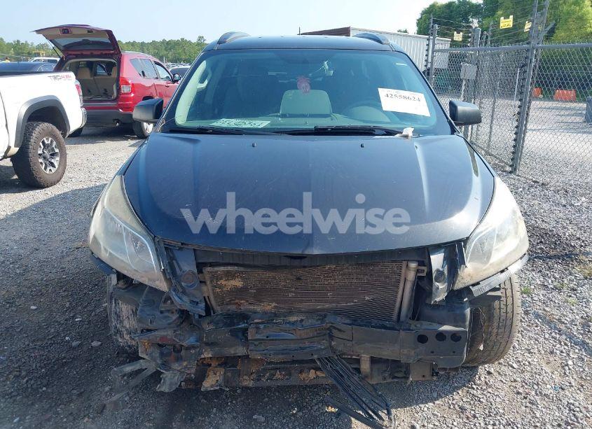 Photo 13 of 2017 Chevrolet Traverse LS (VIN 1GNKVFKDXHJ178606)