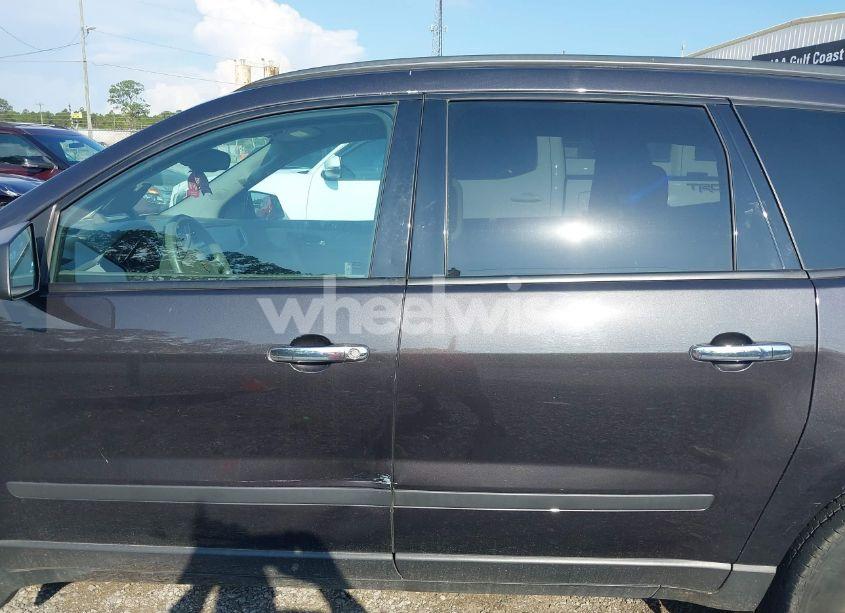 Photo 15 of 2017 Chevrolet Traverse LS (VIN 1GNKVFKDXHJ178606)