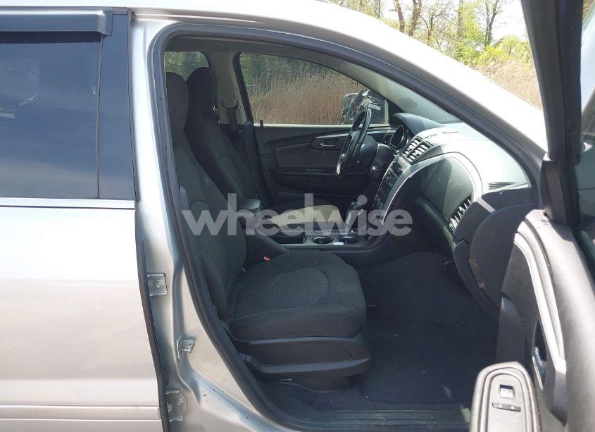 Photo 5 of 2012 Chevrolet Traverse 1LT (VIN 1GNKVGED0CJ156706)