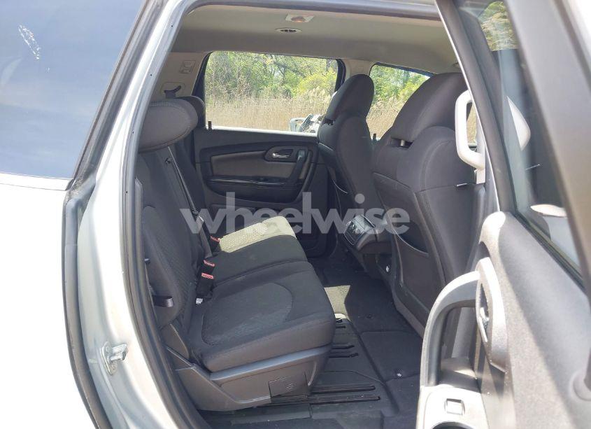 Photo 8 of 2012 Chevrolet Traverse 1LT (VIN 1GNKVGED0CJ156706)