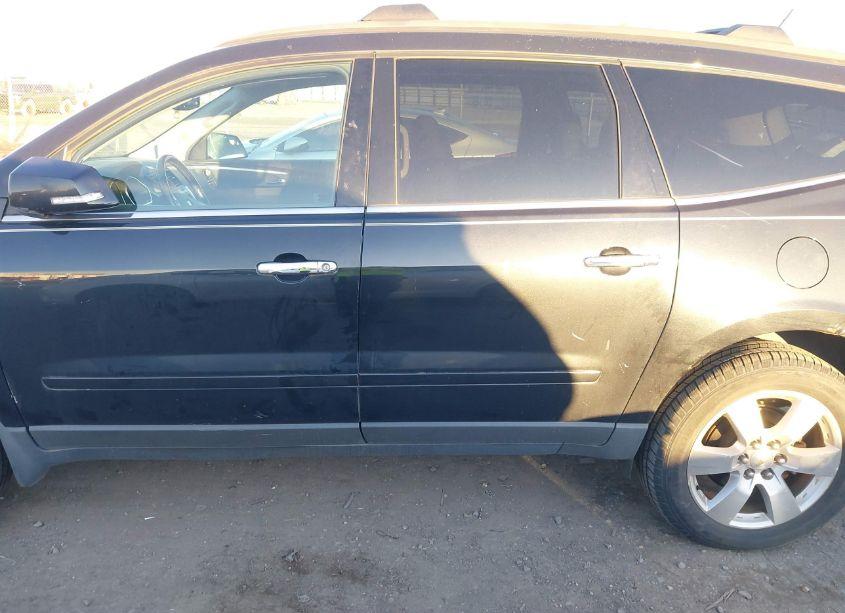 Photo 6 of 2011 Chevrolet Traverse 1LT (VIN 1GNKVGED1BJ237275)