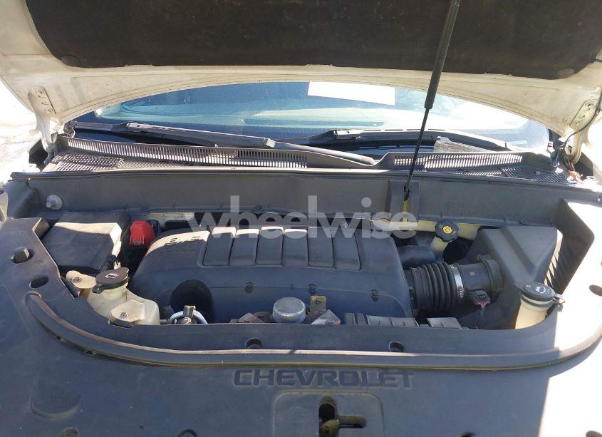 Photo 10 of 2011 Chevrolet Traverse 1LT (VIN 1GNKVGED1BJ244582)