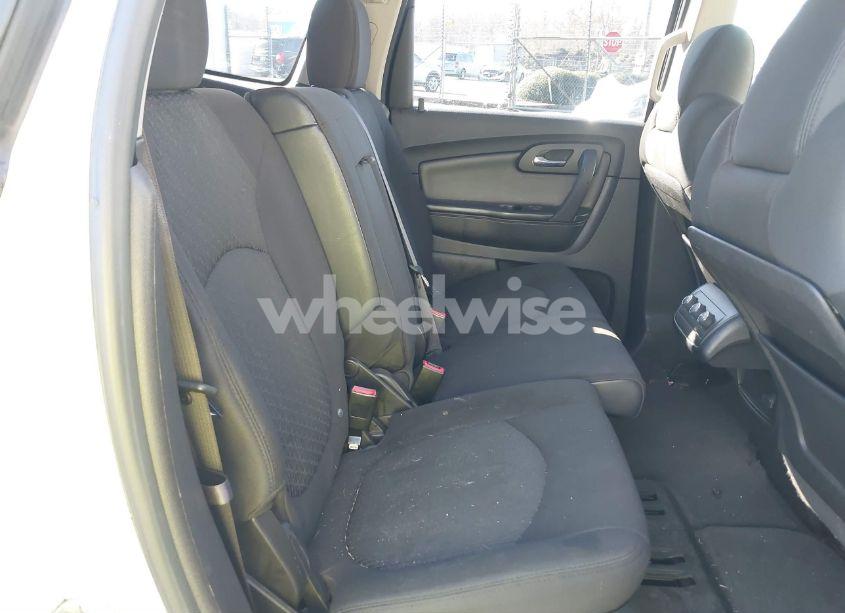 Photo 8 of 2011 Chevrolet Traverse 1LT (VIN 1GNKVGED1BJ244582)