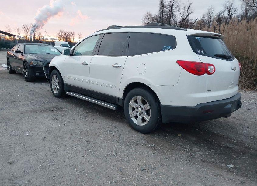 Photo 3 of 2011 Chevrolet Traverse 1LT (VIN 1GNKVGED1BJ348862)