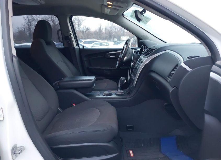 Photo 5 of 2011 Chevrolet Traverse 1LT (VIN 1GNKVGED1BJ348862)