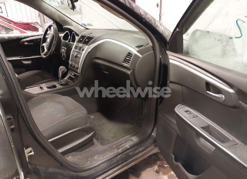 Photo 5 of 2012 Chevrolet Traverse 1LT (VIN 1GNKVGED1CJ351813)