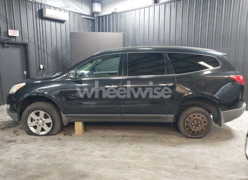 Photo 6 of 2012 Chevrolet Traverse 1LT (VIN 1GNKVGED1CJ405949)